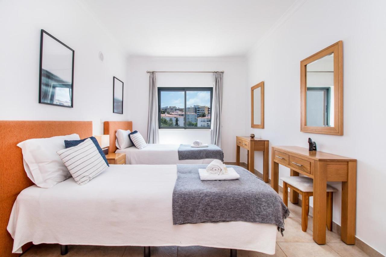 Quinta Das Palmeiras Apartment ลากอส ภายนอก รูปภาพ