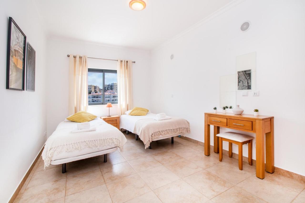 Quinta Das Palmeiras Apartment ลากอส ภายนอก รูปภาพ